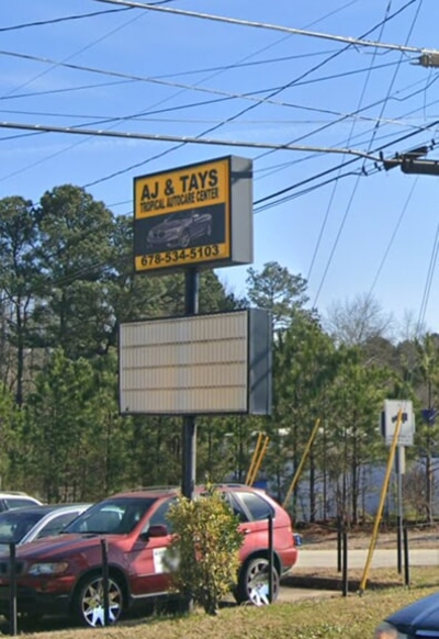 Lit Signs & Electric Signage Photo